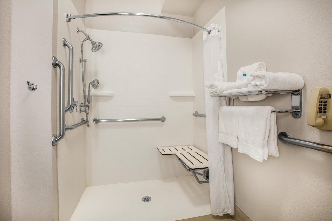 Holiday Inn Express Hotel & Suites Dallas - Grand Prairie I-20 By Ihg Bagian luar foto