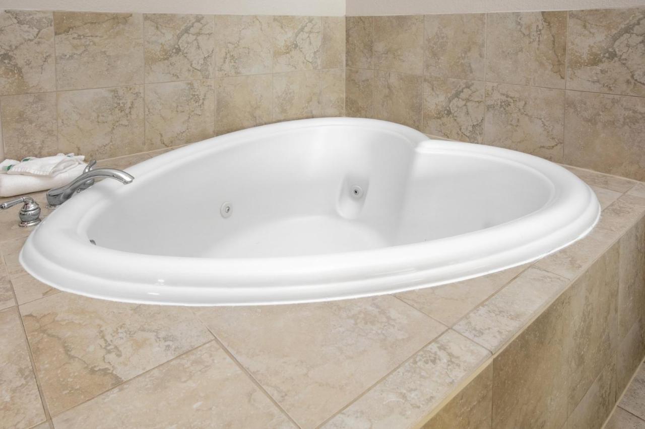 Holiday Inn Express Hotel & Suites Dallas - Grand Prairie I-20 By Ihg Bagian luar foto